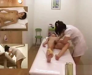 Chinese Woman Frigged During A Massage